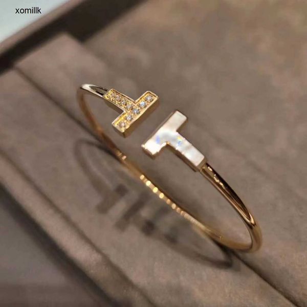 hermm classics t family rose gold double fritillaria bracelet female s925 silver opening sweet high grade feeling h with diamond, Black
hermm classics t family rose gold double fritillaria bracelet female s925 silver opening sweet high grade feeling h with diamond, Black