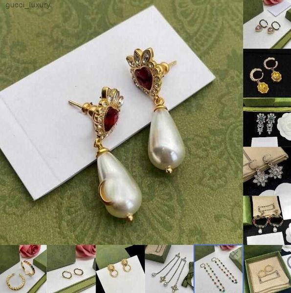 women earring designer double letter stud luxury geometric crystal heart-shaped stainless steel heart cute earrings for lady wedding earring, Golden;silver
women earring designer double letter stud luxury geometric crystal heart-shaped stainless steel heart cute earrings for lady wedding earring, Golden;silver