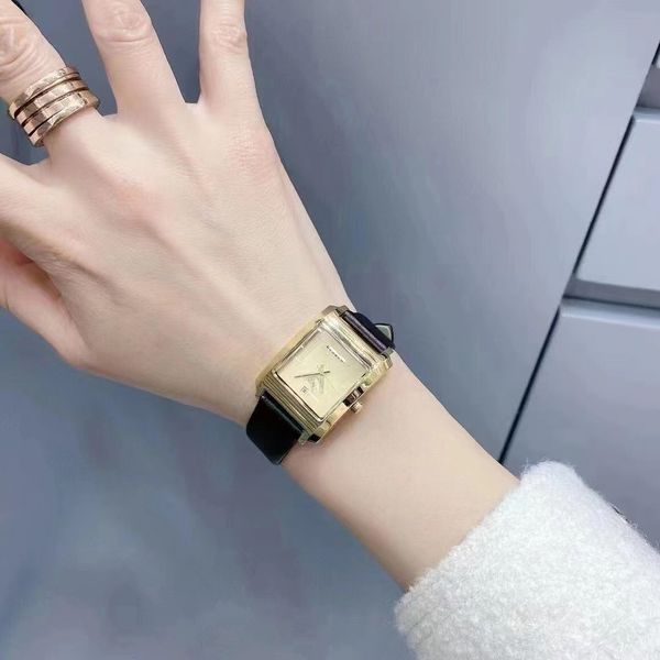 fashionable women's watches belt watch. ladies love it, Slivery;golden
fashionable women's watches belt watch. ladies love it, Slivery;golden