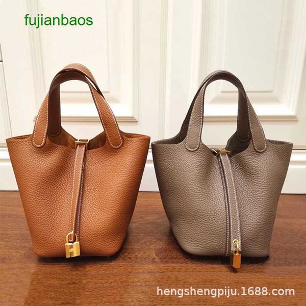 hemres picotn handbags 2023 new style vegetable basket women's bag litchi grain 1822 head layer cowhide leather portable bucket steamed, Black
hemres picotn handbags 2023 new style vegetable basket women's bag litchi grain 1822 head layer cowhide leather portable bucket steamed, Black