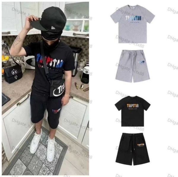 trapstar new men's t shirt short sleeve outfit chenille tracksuit black cotton london towel embroidery letter streetwear size s-xl c1, White;black
trapstar new men's t shirt short sleeve outfit chenille tracksuit black cotton london towel embroidery letter streetwear size s-xl c1, White;black