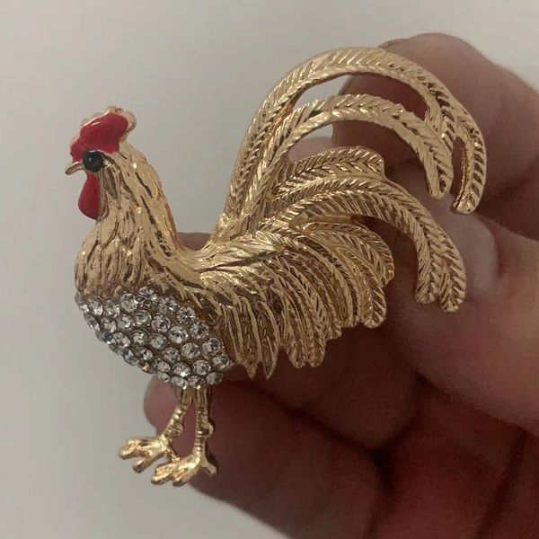 funny colorful rooster brooch men women party costume accessories cute chicken animal metal brooches gift, Gray
funny colorful rooster brooch men women party costume accessories cute chicken animal metal brooches gift, Gray