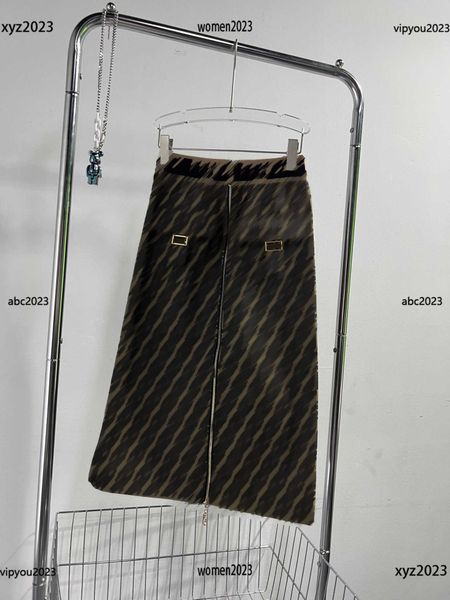 luxury women designer dress fashion letter printing skirt double pocket decoration skirt summer products new arrivals, Black
luxury women designer dress fashion letter printing skirt double pocket decoration skirt summer products new arrivals, Black