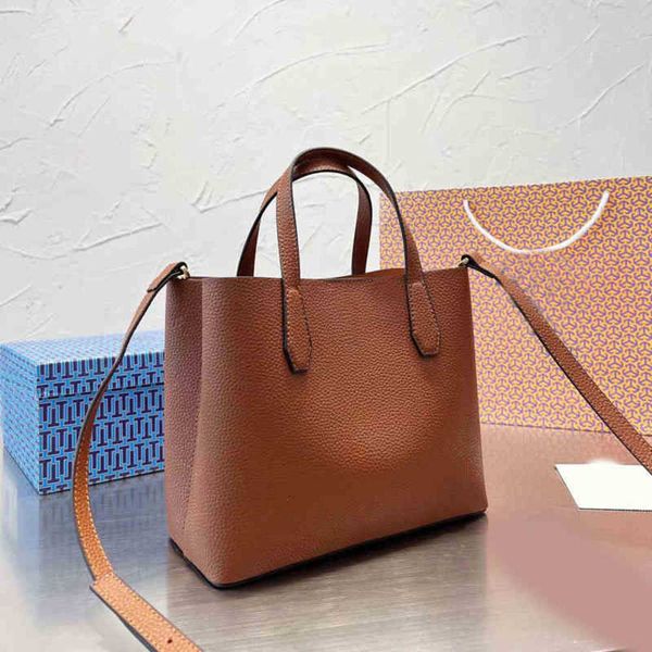 totes shoulder bags luxury tote bags square handbag women's designer capacity leather chain shopping handbags 220902
totes shoulder bags luxury tote bags square handbag women's designer capacity leather chain shopping handbags 220902