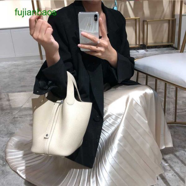 hemres picotn handbags 2023 colored vegetable basket bag cowhide bucket lichi pattern head layer simple and versatile handheld women's, Black
hemres picotn handbags 2023 colored vegetable basket bag cowhide bucket lichi pattern head layer simple and versatile handheld women's, Black