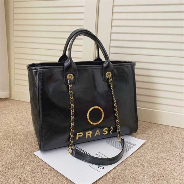 luxury classic women's handbags beach metal badge tote bag designer small female capacity large leather one shoulder backpack 4gpi us o
luxury classic women's handbags beach metal badge tote bag designer small female capacity large leather one shoulder backpack 4gpi us o