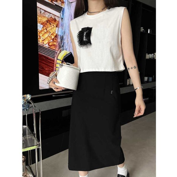23ss skirt set womens designer clothing shirt suit pure cotton round neck lace stick cloth vest high waist long skirt sets womens clothing a, White
23ss skirt set womens designer clothing shirt suit pure cotton round neck lace stick cloth vest high waist long skirt sets womens clothing a, White