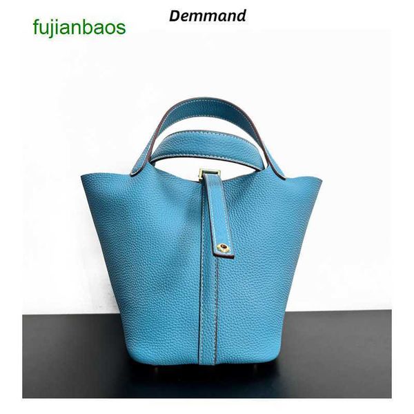 hemres picotn handbags genuine leather vegetable basket women's bag high grade feel water bucket cross shoulder handheld mini blue, Black
hemres picotn handbags genuine leather vegetable basket women's bag high grade feel water bucket cross shoulder handheld mini blue, Black