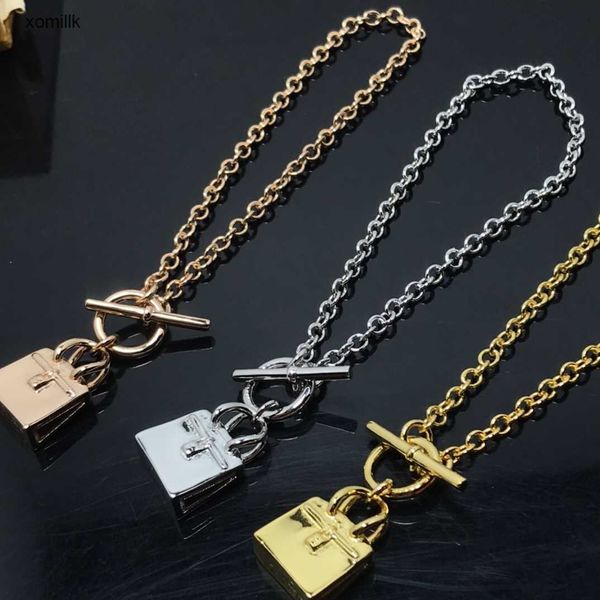 hermm designer bracelet new smooth face bag bracelet h letter pendant plated 18k rose gold diamond kelly handbag xige vps1, Black
hermm designer bracelet new smooth face bag bracelet h letter pendant plated 18k rose gold diamond kelly handbag xige vps1, Black