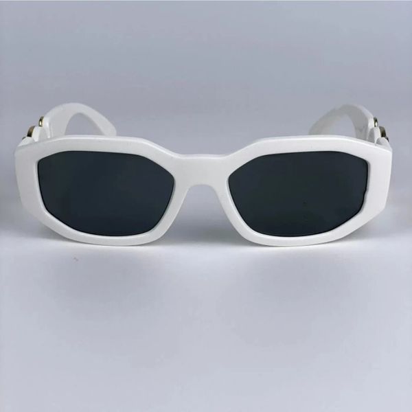2022 sunglasses 53mm for men and women summer style4361 anti-ultraviolet retro shield lens plate full frame fashion eyeglasses random box, White;black
2022 sunglasses 53mm for men and women summer style4361 anti-ultraviolet retro shield lens plate full frame fashion eyeglasses random box, White;black