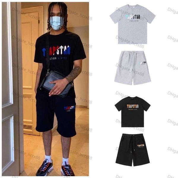 men's trapstar t shirt set letter embroidered tracksuit short sleeve plush shortsmotion current203, White;black
men's trapstar t shirt set letter embroidered tracksuit short sleeve plush shortsmotion current203, White;black