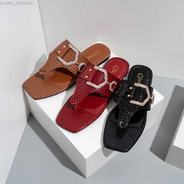 new luxury designer shoes slipper summer brand desinger pu leather women's sandal casual slides outdoor female flip flops 0419, Black
new luxury designer shoes slipper summer brand desinger pu leather women's sandal casual slides outdoor female flip flops 0419, Black