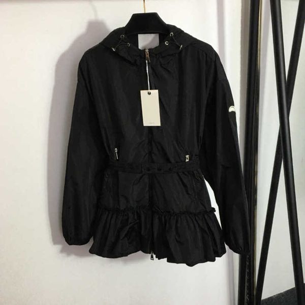 23ss womens designer clothing women coat womens jacket zipper pocket lotus leaf swing tucked waist long sleeve hooded sun protection windbre, Black;brown
23ss womens designer clothing women coat womens jacket zipper pocket lotus leaf swing tucked waist long sleeve hooded sun protection windbre, Black;brown