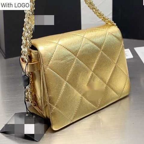 waist bags luxury brand design letter quilted cc bag new small square bag with sheepskin pattern gold coin flap bag wide chain rhombus under, White
waist bags luxury brand design letter quilted cc bag new small square bag with sheepskin pattern gold coin flap bag wide chain rhombus under, White