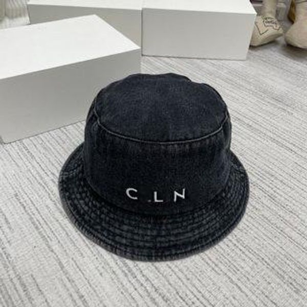 luxury fashion bucket hat designer new blue washed flat letters summer beach travel sun hat for mens womens fashion fashion hat, Blue;gray
luxury fashion bucket hat designer new blue washed flat letters summer beach travel sun hat for mens womens fashion fashion hat, Blue;gray