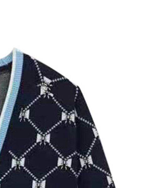 sweaters women sweater diamond vneck knit cardigan jacket autumn 2021 sleeveless vest and skirt threepiece women suit, White;black
sweaters women sweater diamond vneck knit cardigan jacket autumn 2021 sleeveless vest and skirt threepiece women suit, White;black