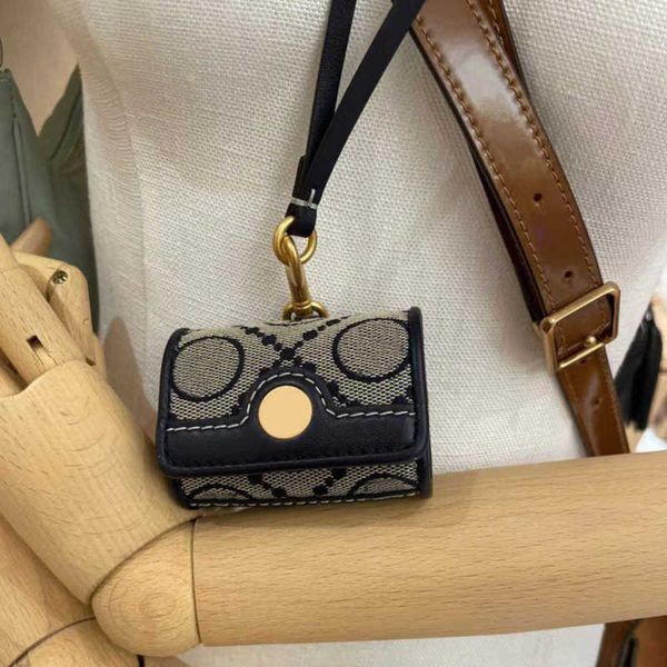 coin purses designer earphone bag women earphone canvas halter neck leather cutch classic print shopping purse shoulder bags 220920
coin purses designer earphone bag women earphone canvas halter neck leather cutch classic print shopping purse shoulder bags 220920