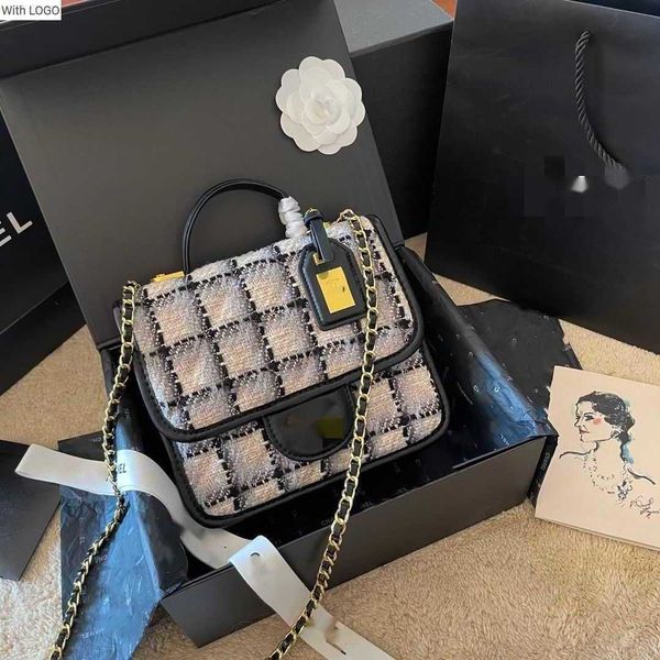 evening bags luxury brand design letter quilted shoulder chain cc bag 2023 new woolen tofu bag handheld crossbody womens must be included in, White
evening bags luxury brand design letter quilted shoulder chain cc bag 2023 new woolen tofu bag handheld crossbody womens must be included in, White