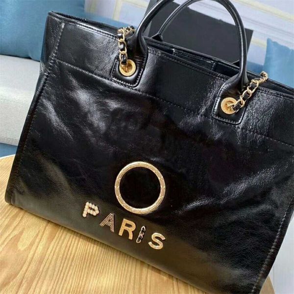 purses us sale women's luxury classic handbags beach metal badge tote bag designer small female capacity large leather one shoulder bac
purses us sale women's luxury classic handbags beach metal badge tote bag designer small female capacity large leather one shoulder bac