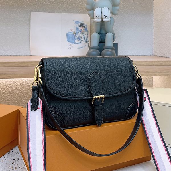 luxurys handbags designer bag flap crossbody bag baguette shoulder bags messenger handbag women tote bag letter purse black wallet
luxurys handbags designer bag flap crossbody bag baguette shoulder bags messenger handbag women tote bag letter purse black wallet