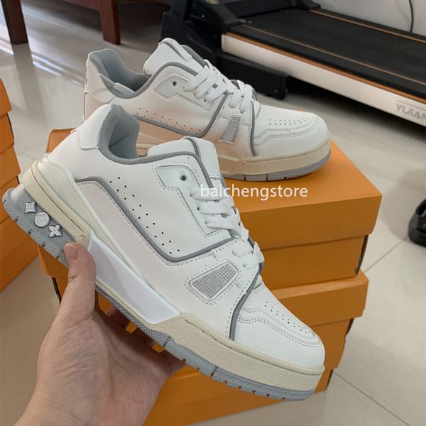 luxury fashion designer virgil casual shoes women men calfskin leather ablohs plat-form sneaker white green red blue letter oink low mens tr, White;red
luxury fashion designer virgil casual shoes women men calfskin leather ablohs plat-form sneaker white green red blue letter oink low mens tr, White;red