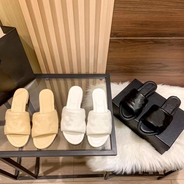 2023 summer new style slippers designer weave shoe sole womens sandal fashion embossing flat bottom slipper leather womens sandbeach shoes s, Black
2023 summer new style slippers designer weave shoe sole womens sandal fashion embossing flat bottom slipper leather womens sandbeach shoes s, Black