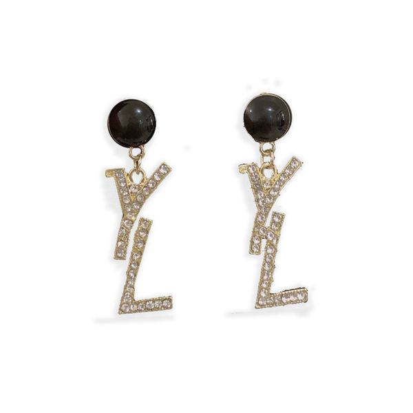 2023 diamond earrings charm design for women love letter earrings designer gifts jewelry family stud earrings 18k gold plated luxury jewelry, Golden
2023 diamond earrings charm design for women love letter earrings designer gifts jewelry family stud earrings 18k gold plated luxury jewelry, Golden