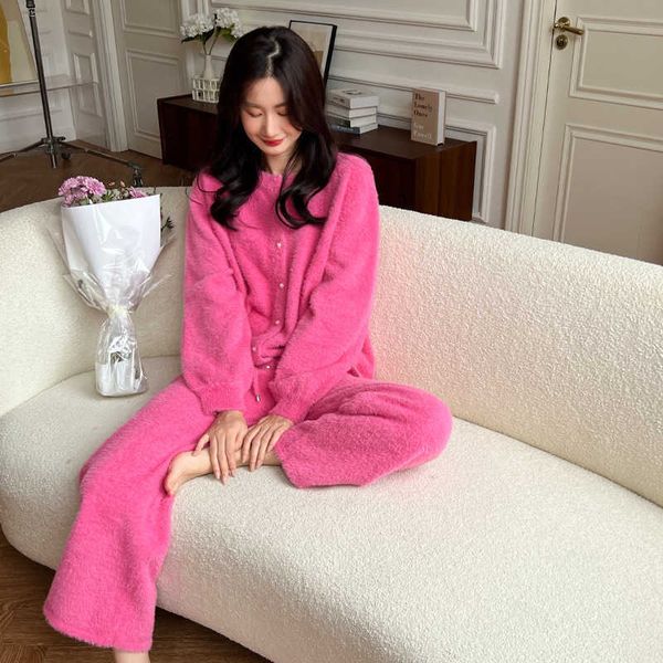 pajamas women's imitation sable down autumn and winter new style small fragrance plus thickened simple loose suit can be weared outward
pajamas women's imitation sable down autumn and winter new style small fragrance plus thickened simple loose suit can be weared outward