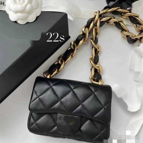 waist bags luxury brand design quilted cc bag 2023 small square bag new heavy chain square fat man small fragrant wind lingge french underar, White
waist bags luxury brand design quilted cc bag 2023 small square bag new heavy chain square fat man small fragrant wind lingge french underar, White