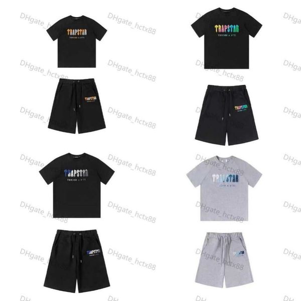 men's trapstar t shirt set letter embroidered tracksuit short sleeve plush shorts s2, White;black
men's trapstar t shirt set letter embroidered tracksuit short sleeve plush shorts s2, White;black