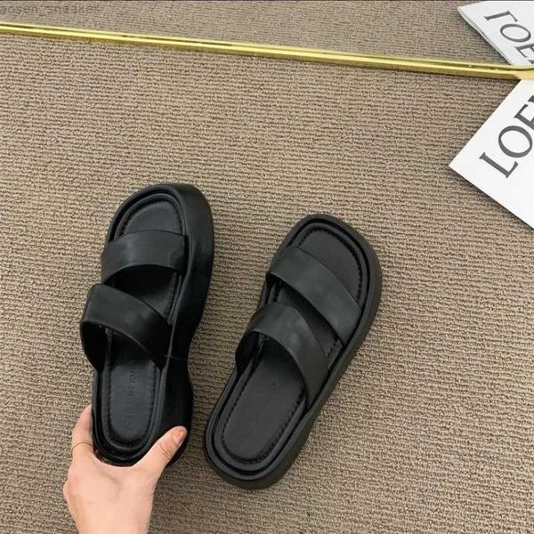 2023 casual summer slippers shoes women low-heeled comfort lady sandals open-toe female sandalias platform sandals women sandals 0419, Black
2023 casual summer slippers shoes women low-heeled comfort lady sandals open-toe female sandalias platform sandals women sandals 0419, Black
