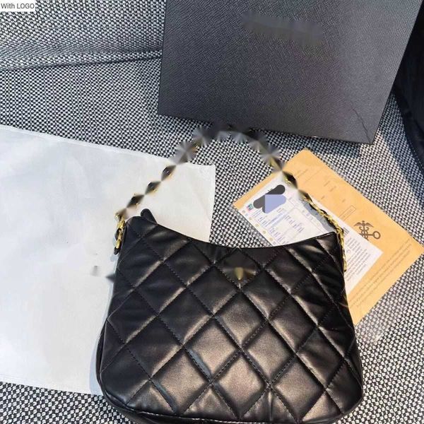 waist bags luxury brand design letter quilted cc bag underarm chain strips small fragrant celebrity 2023 womens wrap spring style underarm w, White
waist bags luxury brand design letter quilted cc bag underarm chain strips small fragrant celebrity 2023 womens wrap spring style underarm w, White