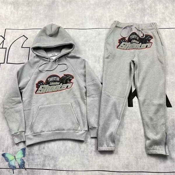 men's tracksuits trapstar couple set hoodie sweatshirts men women winter warm dress gray black 220930pww7
men's tracksuits trapstar couple set hoodie sweatshirts men women winter warm dress gray black 220930pww7