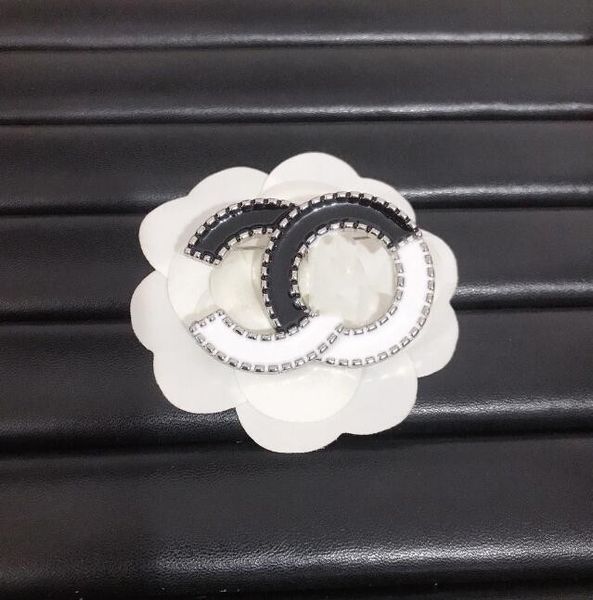 20sty luxury style letter designer brand brooch black and white patchwork color women charm wedding gift party jewelry accessories, Gray
20sty luxury style letter designer brand brooch black and white patchwork color women charm wedding gift party jewelry accessories, Gray