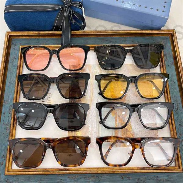 sunglasses designer large square yellow sunglasses, female male anti ultraviolet glasses 1254, White;black
sunglasses designer large square yellow sunglasses, female male anti ultraviolet glasses 1254, White;black