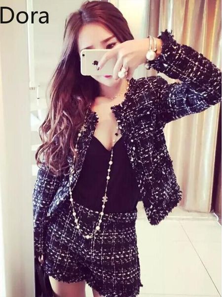 dress women tweed suit 2021 tweed shorts two piec set women slim plaid short set fashion fringed trim jacket coat + tassels short suit, White
dress women tweed suit 2021 tweed shorts two piec set women slim plaid short set fashion fringed trim jacket coat + tassels short suit, White