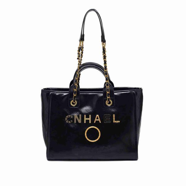 70% off luxury classic women's handbags beach metal badge tote bag small capacity large leather one backpack 161p
70% off luxury classic women's handbags beach metal badge tote bag small capacity large leather one backpack 161p
