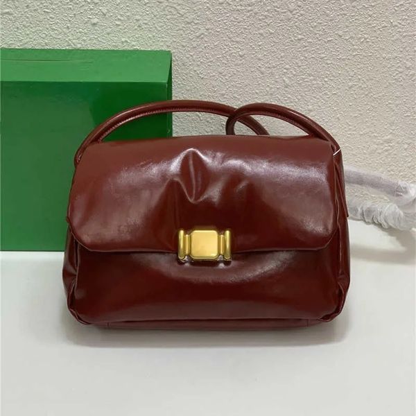 2023 new totes single bag fashionable pad leather designer women's luxury milk pillow shoulder bags cross small shoulder bags
2023 new totes single bag fashionable pad leather designer women's luxury milk pillow shoulder bags cross small shoulder bags