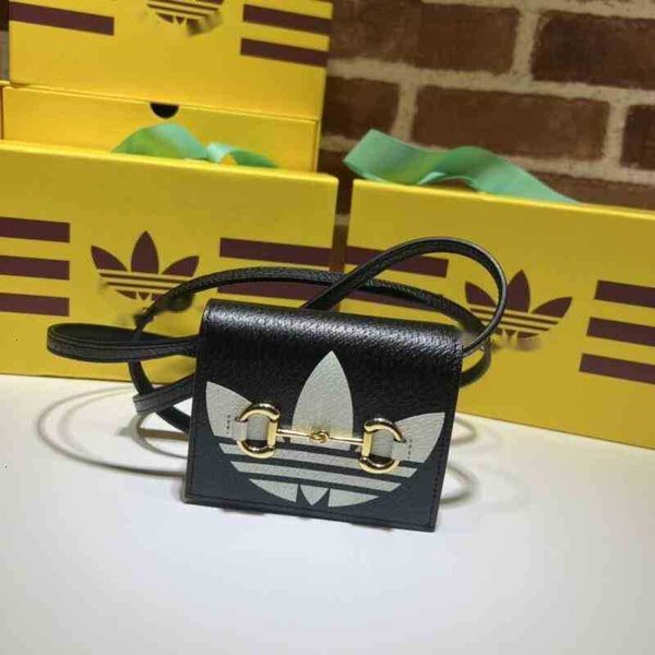 luxury brand wallets collection with horsebit card holder 702248 clutch embossing bee ophidia wallet leather purse zipp 8swz, Black;white
luxury brand wallets collection with horsebit card holder 702248 clutch embossing bee ophidia wallet leather purse zipp 8swz, Black;white