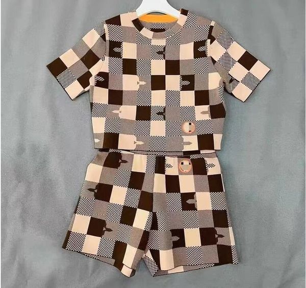 women's tracksuits letter printed track pants casual knit plaid round neck short shorts fashion two-piece set, Gray
women's tracksuits letter printed track pants casual knit plaid round neck short shorts fashion two-piece set, Gray