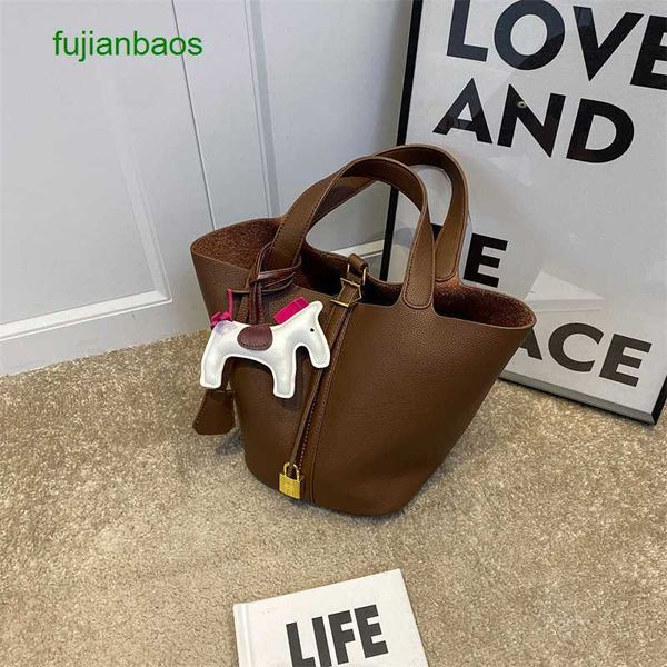 hemres picotn handbags small bag for women's summer 2023 new style fashion portable bucket versatile commuter handheld, Black
hemres picotn handbags small bag for women's summer 2023 new style fashion portable bucket versatile commuter handheld, Black