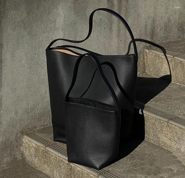evening bags 2023 cowhide bucket bag litchi grain large capacity one shoulder tote portable ladies
evening bags 2023 cowhide bucket bag litchi grain large capacity one shoulder tote portable ladies