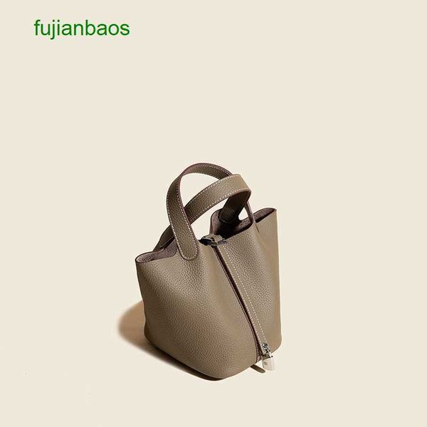 hemres picotn handbags vegetable basket women's bag genuine leather portable water bucket head layer cowhide high capacity handbag 2023, Black
hemres picotn handbags vegetable basket women's bag genuine leather portable water bucket head layer cowhide high capacity handbag 2023, Black