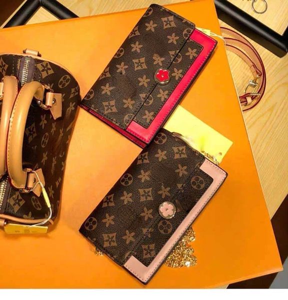 classic fashion versatile flower bag, small square bag, shoulder cross-body reading flower chain women's bag
classic fashion versatile flower bag, small square bag, shoulder cross-body reading flower chain women's bag
