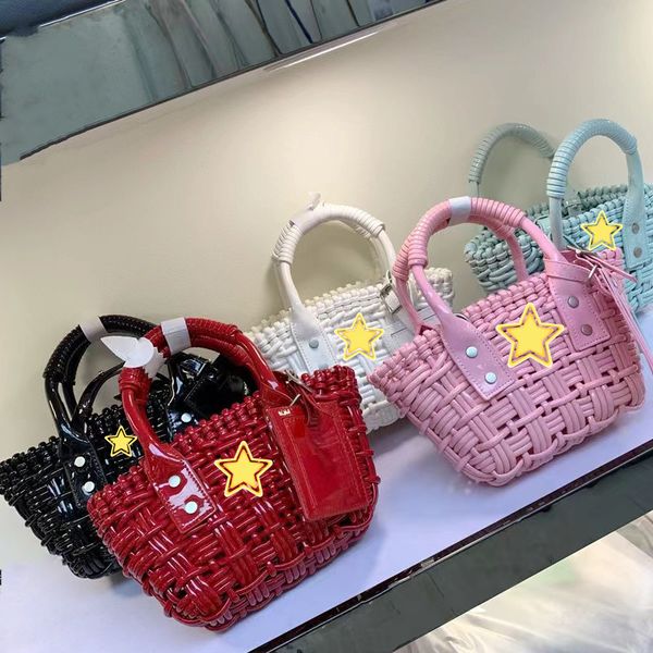 fashion women's tote bag designer brand single shoulder crossbody bag high-quality hand-woven straw bag luxury large capacity shopping
fashion women's tote bag designer brand single shoulder crossbody bag high-quality hand-woven straw bag luxury large capacity shopping