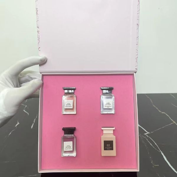 perfume 4x7.5ml gift set rose collection men's & women's holiday gift long lasting fragrance fast shipping
perfume 4x7.5ml gift set rose collection men's & women's holiday gift long lasting fragrance fast shipping