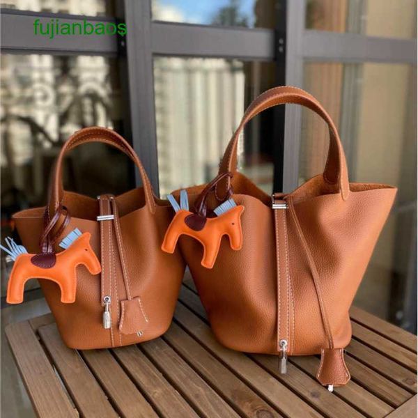 hemres picotn handbags 2023 new women's bag vegetable basket leather handbag trend autumn and winter large-capacity bucket, Black
hemres picotn handbags 2023 new women's bag vegetable basket leather handbag trend autumn and winter large-capacity bucket, Black