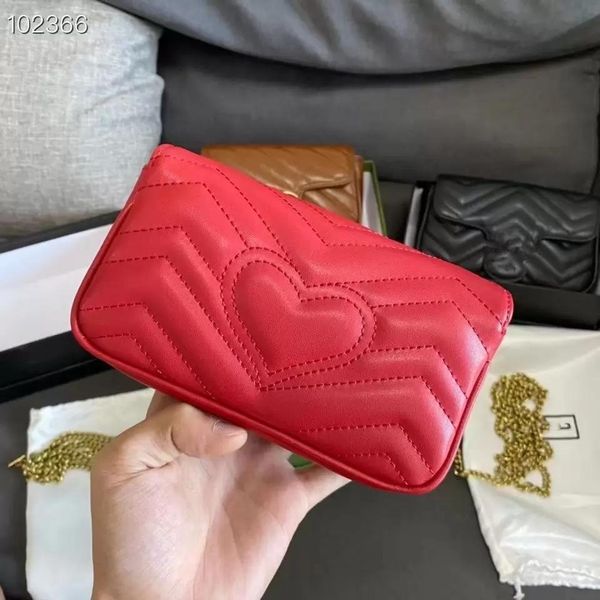2023 cowhide shoulder bag chain wallet fashion wav handbag presbyopia cardholder dinner messenger 26cm, Black;red
2023 cowhide shoulder bag chain wallet fashion wav handbag presbyopia cardholder dinner messenger 26cm, Black;red