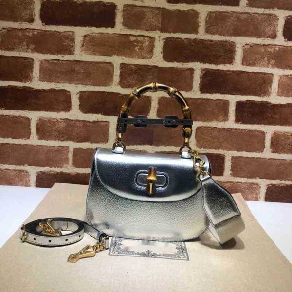 luxury brand bags bamboo small handbag 675797 woman embossing leather shoulder bag ophidia padl duii, Black;white
luxury brand bags bamboo small handbag 675797 woman embossing leather shoulder bag ophidia padl duii, Black;white
