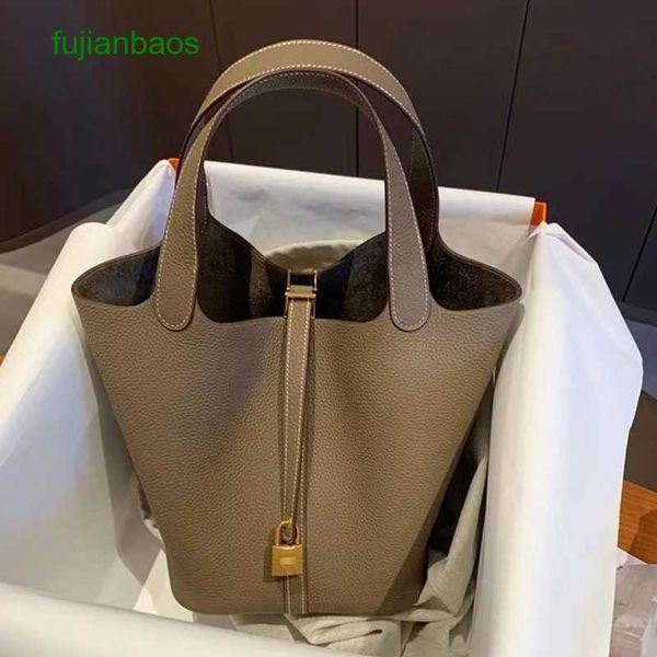 hemres picotn handbags welfare gift springsummer new vegetable basket bag pu leather small bucket simple handbag fashion trend, Black
hemres picotn handbags welfare gift springsummer new vegetable basket bag pu leather small bucket simple handbag fashion trend, Black